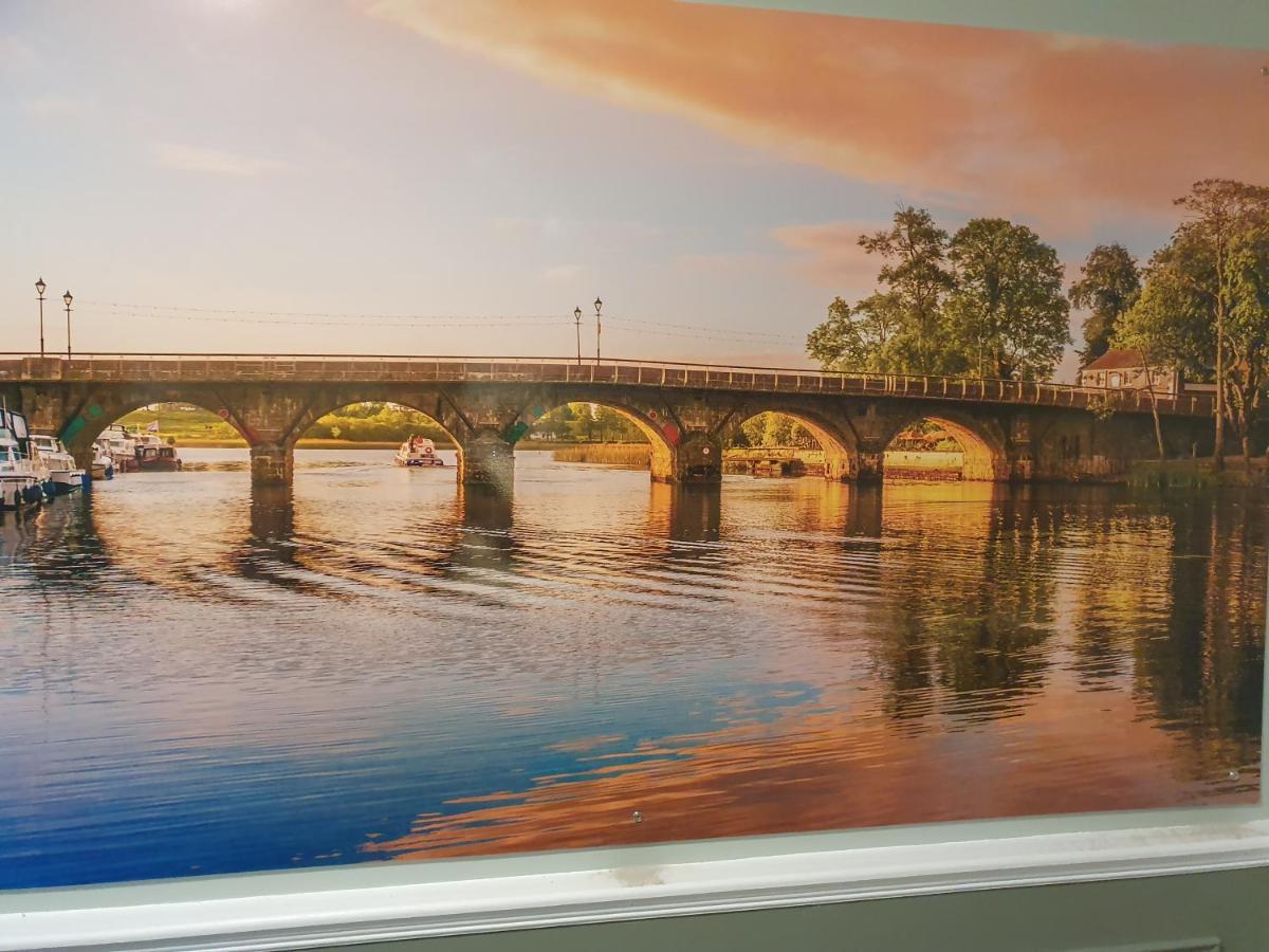 Shannon Bridge House Carrick on Shannon المظهر الخارجي الصورة